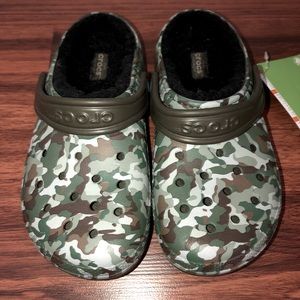 Kids Lined Camo Crocs